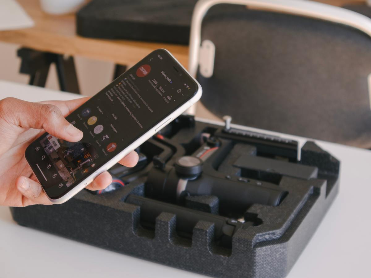 Digi-HAMK: Plussan puolella: Gimbaali testissä kampuskierroksella