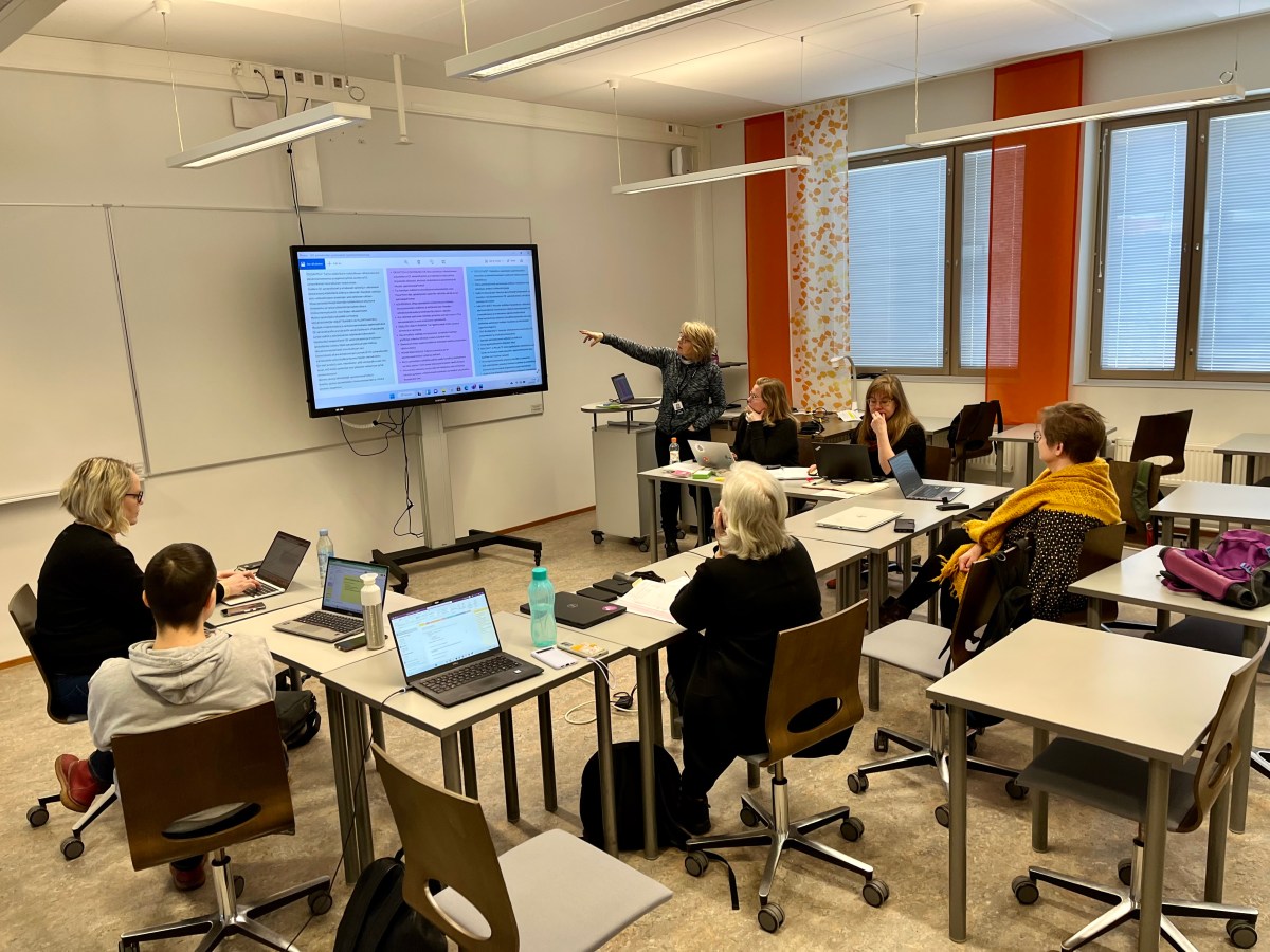 Suunnittelimme hankkeen loppua ja testailimme  Realwear-älylaseja Tavastialla&nbsp;8.3.23